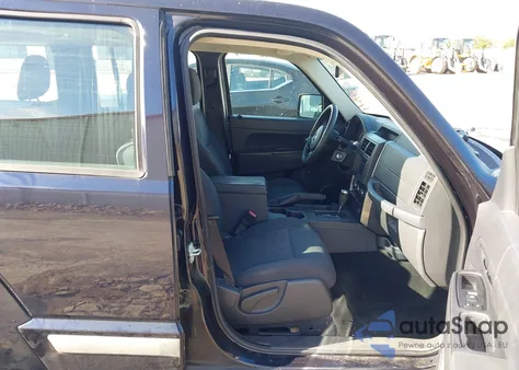 2011 Jeep Liberty Sport z USA, uszkodzony, nr VIN 1J4PN2GK7BW538854